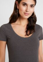 Anna Field kvinner 3 pack basic t-skjorte hvit/svart/mørk grå P266L312 - Bilde 5