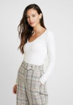 Anna Field kvinner basic langermet topp hvit P266L528