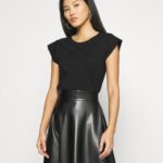 Anna Field kvinner basic t-skjorte svart P266L314