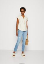 Anna Field kvinner beige t-skjorte med skjortetrykk i linblanding P266L336 - Bilde 2
