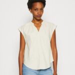 Anna Field kvinner beige t-skjorte med skjortetrykk i linblanding P266L336