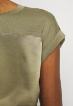 Anna Field kvinner print t-skjorte martini oliven P266L256 - Bilde 6