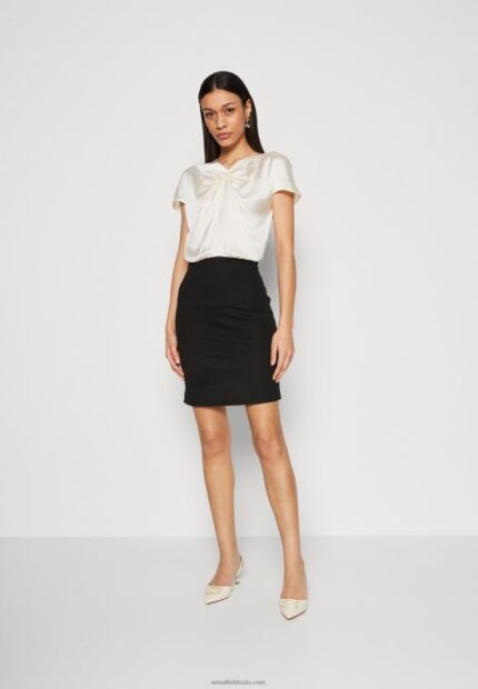 Anna Field kvinner skiftekjole off white/svart P266L195