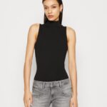 Anna Field kvinner topp svart P266L466