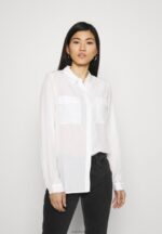 Anna Field kvinner basic bluse med frontlommer button-down bluse offwhite P266L671