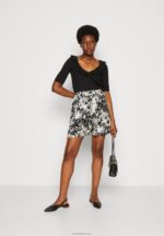 Anna Field kvinner shorts svart/off-white P266L860 - Bilde 2